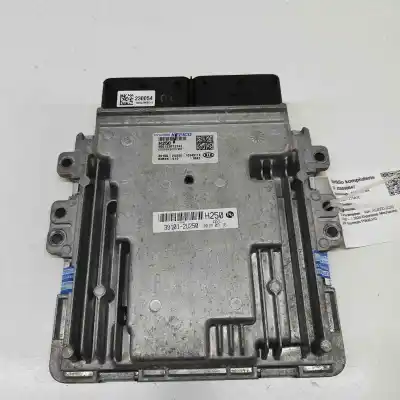 Peça sobressalente para automóvel em segunda mão centralina de motor uce por kia xceed cd (2020-..) off-road referências oem iam 39100-2u250,39101-2u250  