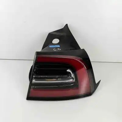 Second-hand car spare part RIGHT TAILGATE LIGHT for TESLA MODEL 3  OEM IAM references 1502087-00-D  