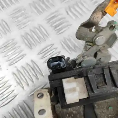 Автозапчасти б/у замок багажника/ворот за mitsubishi colt vi z3_a, z2_a (2002-2012) ссылки oem iam mr959190  