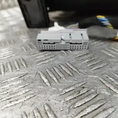 Second-hand car spare part left front seat for tesla model y (2019-..) off-road oem iam references 1104007-00-e  