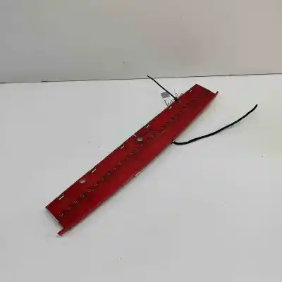 Pièce détachée automobile d'occasion feu de frein central pour audi a8 d3 4e2, 4e8 (2002-2010) références oem iam 4e0945097  