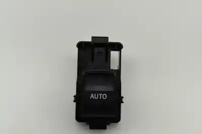 Recambio de automóvil de segunda mano de Interruptor De La Ventana De La Puerta Trasera Derecha para TOYOTA LAND CRUISER _J15_ (2009-..) Off-road referencias OEM IAM 84810-30220  