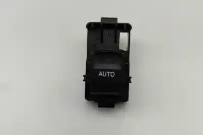 Recambio de automóvil de segunda mano de Interruptor De La Ventana De La Puerta Trasera Izquierda para TOYOTA LAND CRUISER _J15_ (2009-..) Off-road referencias OEM IAM 84810-30220  