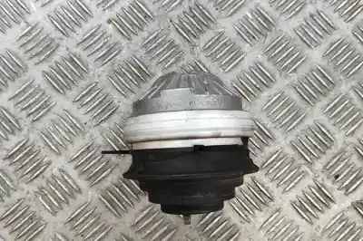 Recambio de automóvil de segunda mano de MONTAJE DEL MOTOR DEL LADO DERECHO para MERCEDES SLC R172 (2016-..) Cabrio referencias OEM IAM A1722400417  