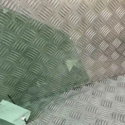 Автозапчастина б/у скло передніх дверей ліве для audi q3 f3 (2018-..) off-road посилання на oem iam 83a845201  