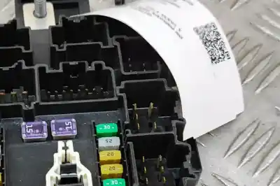 Pezzo di ricambio per auto di seconda mano scatola relè/fusibili per tesla model x (2013-..) hatchback riferimenti oem iam 1094409-01-e  