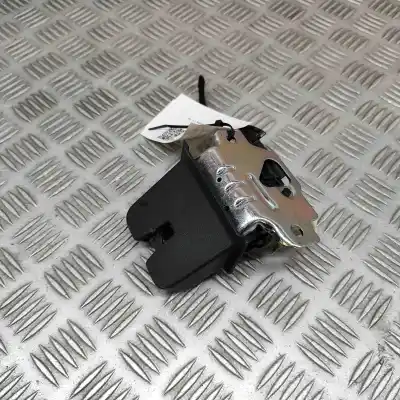 Автозапчастина б/у ЗАМОК БАГАЖНИКА / ВОРОТ для VOLKSWAGEN T-ROC A11  Посилання на OEM IAM 2GA827505A  