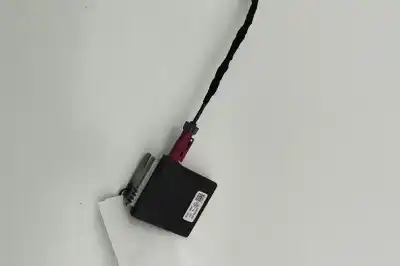 Second-hand car spare part ANTENNA for VOLKSWAGEN CADDY V SBB, SBJ  OEM IAM references 3G9035534  