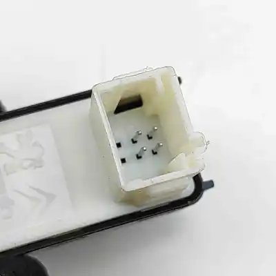 Pezzo di ricambio per auto di seconda mano comando alzacristalli posteriori destro per opel mokka (2020-..) off-road riferimenti oem iam 98044803zd  