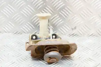 İkinci el araba yedek parçası YEDEK TEKERLEK DESTEGI için TOYOTA 4 RUNNER _N18_ (1995-2002) OEM IAM referansları   