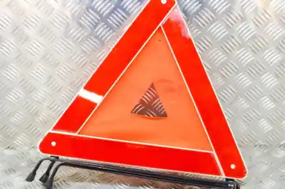 Second-hand car spare part EMERGENCY TRIANGLE for INFINITI FX (2002-2008) OEM IAM references   