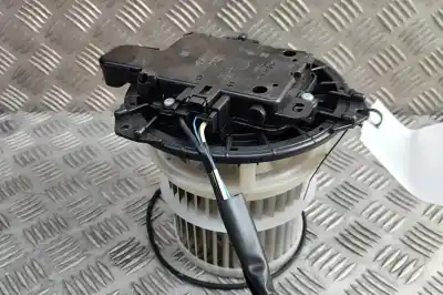 İkinci el araba yedek parçası ISITMA FANI için TOYOTA PRIUS _W5_ (2015-..) Hatchback OEM IAM referansları 87103-58070,8710358070  