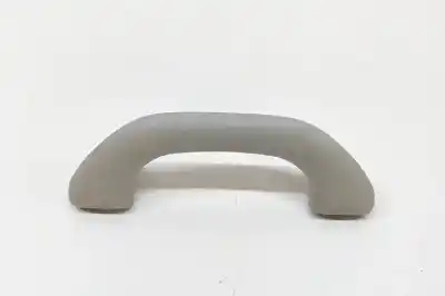 Peça sobressalente para automóvel em segunda mão PUXADOR INTERIOR DIANTEIRO DIREITO por VOLKSWAGEN CADDY IV FURGON SAA, SAH (2015-..) Commercial Referências OEM IAM 2K0857607D  