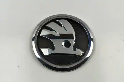 Second-hand car spare part FRONT BADGE for SKODA OCTAVIA III COMBI 5E5 (2012-2020) OEM IAM references 5JA853621  