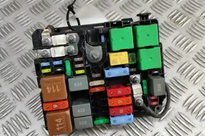 Second-hand car spare part FUSE BOX UNIT for PEUGEOT PARTNER FURGÓN (2018-..) Commercial OEM IAM references 9804848580  