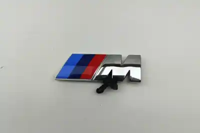 Pezzo di ricambio per auto di seconda mano EMBLEMA per BMW 3 G20, G28 (2018-..) Sedan Riferimenti OEM IAM 8094237  