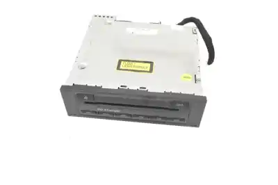 Pièce détachée automobile d'occasion SYSTÈME AUDIO / RADIOCD pour AUDI TT 8J3  Références OEM IAM 8E0035111D  