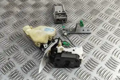 İkinci el araba yedek parçası BAGAJ / KAPI KILIDI için NISSAN PATROL VI (Y62) 5.6 OEM IAM referansları 52553-4H111,90671-VC810  