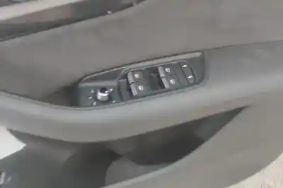 Автозапчасти б/у обивка передней правой двери за audi q7 4m (2015-..) off-road ссылки oem iam 4m2867106f,4m0867118b  