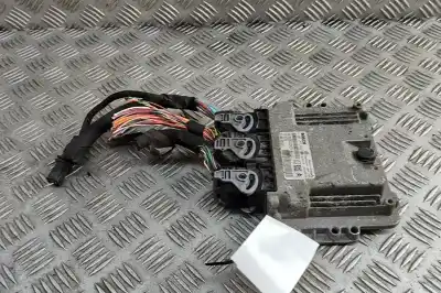Pezzo di ricambio per auto di seconda mano Centralina Motore per CITROEN JUMPY FURGÓN (2007-..) Commercial Riferimenti OEM IAM 9653958980,0281013869,9664356980  