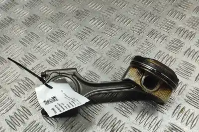 Peça sobressalente para automóvel em segunda mão PISTÃO por VOLVO XC40 536 (2017-..) Off-road Referências OEM IAM 32298424,31401957  