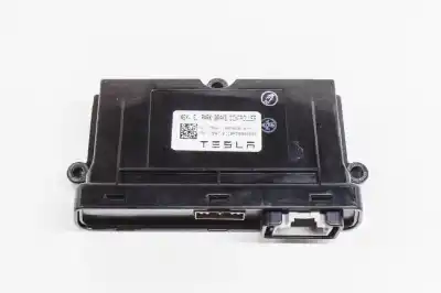 Pièce détachée automobile d'occasion  Module De Commande De Frein à Main pour TESLA MODEL S (2012-..) Hatchback Références OEM IAM 1007618-00-J  