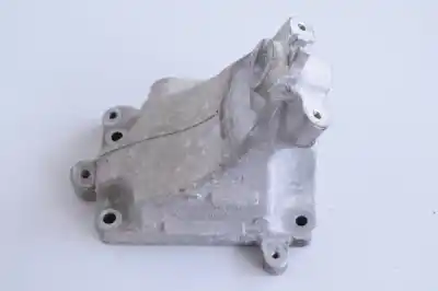 Pièce détachée automobile d'occasion SUPPORT MOTEUR GAUCHE pour MERCEDES-BENZ C W205 (2013-..) Références OEM IAM A2762233304  