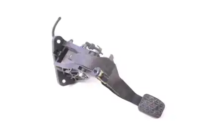 Piesă de schimb auto la mâna a doua PEDALÃ DE AMBREAJ pentru MERCEDES-BENZ A W176 (2012-2018) Referințe OEM IAM A2462900419,A2462900112,A0065451014,A1762910001  