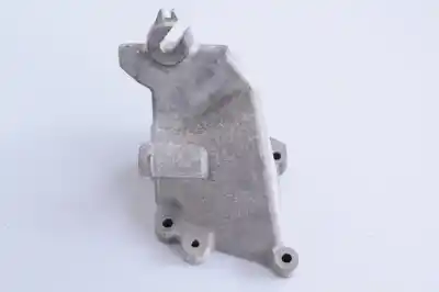 Peça sobressalente para automóvel em segunda mão SUPORTE DIREITO DO MOTOR por MERCEDES-BENZ C COUPE C205 (2015-..) Coupe Referências OEM IAM A2762233404  