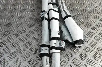 Pièce détachée automobile d'occasion AIRBAG DE PORTE DROITE pour NISSAN LEAF (ZE0) ELECTRIC Références OEM IAM 985P0-5SH0A  