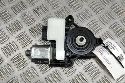 Автозапчастина б/у ДВИГ СКЛА ЗАДНЕ ЛІВО для VOLKSWAGEN T-CROSS C11  Посилання на OEM IAM 5Q0959407D  