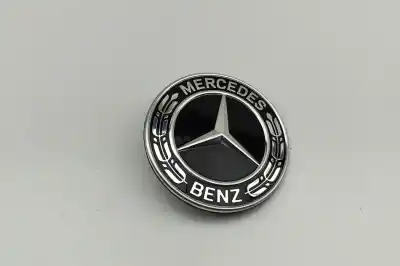 Gebrauchtes Autoersatzteil EMBLEM zum MERCEDES-BENZ GLC C253 (2016-..) Off-road OEM-IAM-Referenzen A0008172605  