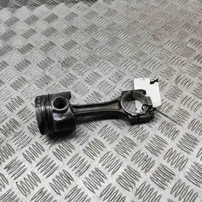 Second-hand car spare part PISTON for VOLKSWAGEN PASSAT VARIANT B8 3G5  OEM IAM references 04L107065D,03L105401A  