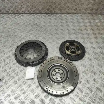 Pezzo di ricambio per auto di seconda mano kit frizione per ford puma j2k, cf7 (2019-..) hatchback riferimenti oem iam h6bg-7563-ac,h6b6-6375-aa,h6bg-7550-af  