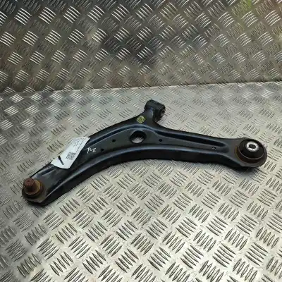 Tweedehands auto-onderdeel linker onderste ophang arm voor ford puma j2k, cf7 (2019-..) hatchback oem iam-referenties l1tc-3051-ab  