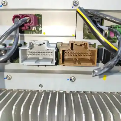 Second-hand car spare part multifunction display for tesla model x (2013-..) hatchback oem iam references 1450737-00-b,1451809-83-g  