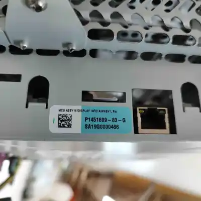 Second-hand car spare part multifunction display for tesla model x (2013-..) hatchback oem iam references 1450737-00-b,1451809-83-g  