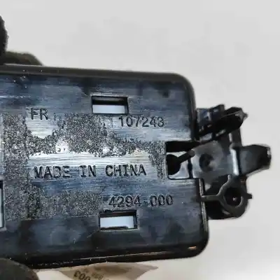 Автозапчастина б/у внутрішне світло для tesla model s (2012-..) hatchback посилання на oem iam 1-inj-1059-000  