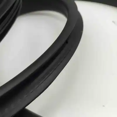 Pezzo di ricambio per auto di seconda mano gomma contorno porta per ford puma j2k, cf7 (2019-..) hatchback riferimenti oem iam l1tb-s20531-ac  