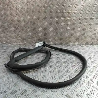 Tweedehands auto-onderdeel deurcontour rubber voor tesla model s (2012-..) hatchback oem iam-referenties 6009586-00-i  