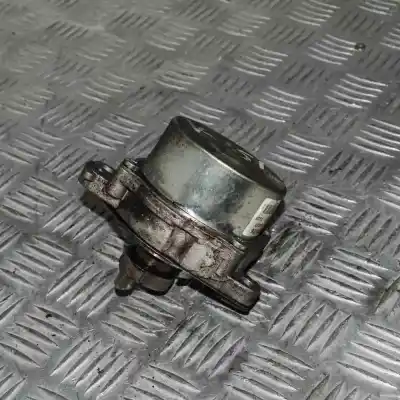 Автозапчастина б/у галмумний депресор / вакуумний насос для opel corsa d (2006-2015) посилання на oem iam 55221036  