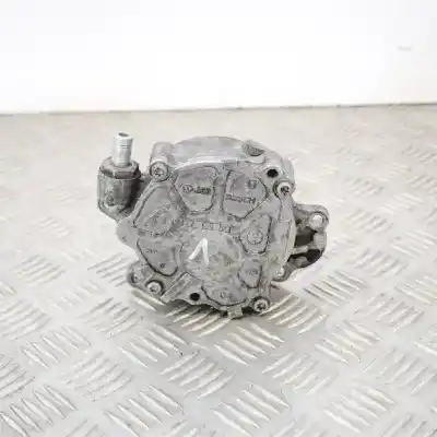 Peça sobressalente para automóvel em segunda mão DEPRESSOR DE TRAVÕES / BOMBA DE VÁCUO por VOLKSWAGEN TRANSPORTER V T5 FURGON 7HA, 7HH, 7EA, 7EH  Referências OEM IAM 03L145100F  