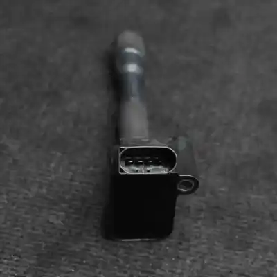 Pezzo di ricambio per auto di seconda mano bobina di accensione per audi a3 limousine 8vs, 8vm (2013-2020) riferimenti oem iam 06l905110c  