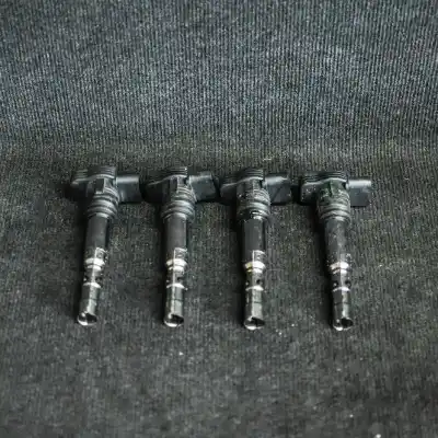 Peça sobressalente para automóvel em segunda mão Bobina De Ignição por AUDI A4 AVANT 8ED, B7 (2004-2008) Referências OEM IAM 06A905115D,78251001  