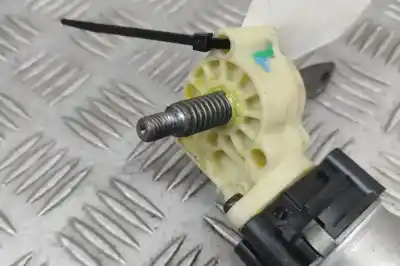 Peça sobressalente para automóvel em segunda mão motor de regulação de banco por lexus is ii gse2_, ale2_, use2_ (2005-2013) referências oem iam 85820-33020  