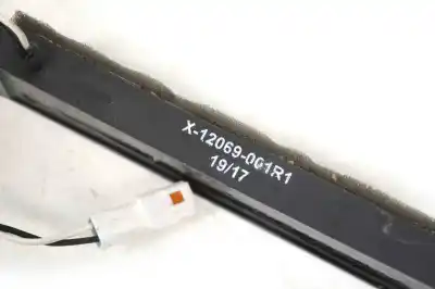 Second-hand car spare part antenna for tesla model s (2012-..) hatchback oem iam references 0-12069-001r1  