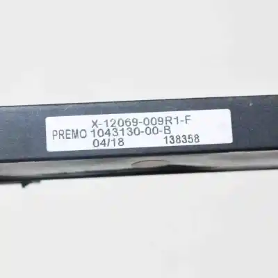 Pezzo di ricambio per auto di seconda mano antenna per tesla model x (2013-..) hatchback riferimenti oem iam 12069-009r1-f,1043130-00-b  