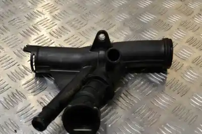 Pezzo di ricambio per auto di seconda mano Tubo per AUDI Q3 8U (2011-2018) Riferimenti OEM IAM 04L121026F,04L121071E  