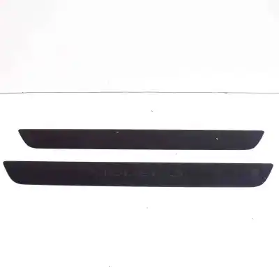 Second-hand car spare part Door Trim Kit for TESLA MODEL 3 (2018-..) Sedan OEM IAM references 1504763-00-C  
