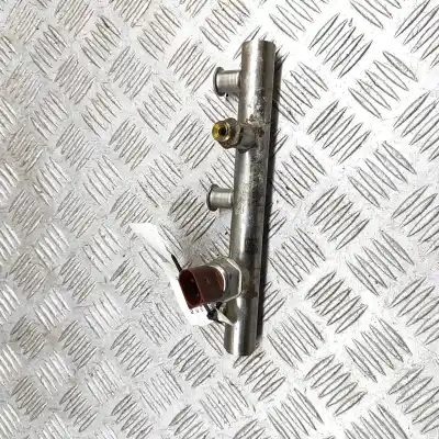 Автозапчастина б/у рампа инжектора для AUDI A5 CABRIO 8F7 (2009-2016) Посилання на OEM IAM 06E130089Q  